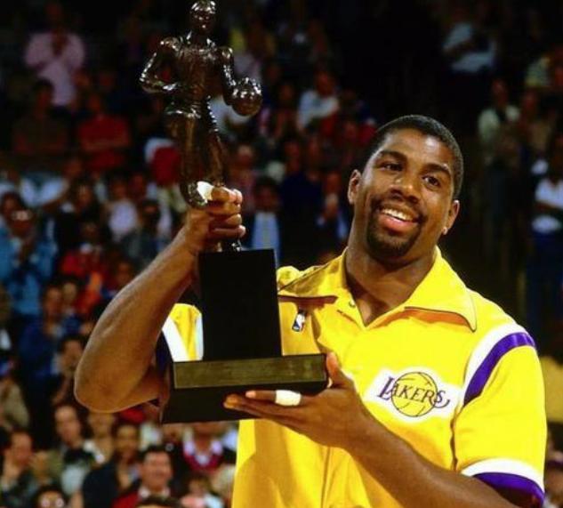 更标志着他 更标志着他